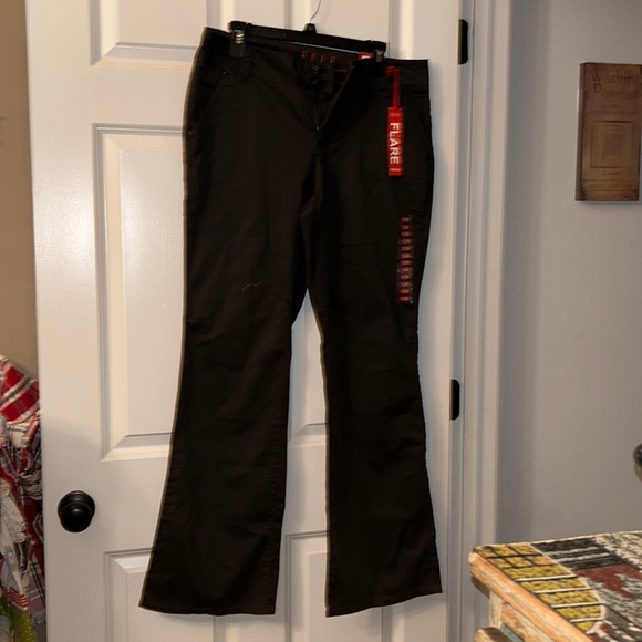 Women’s ELLE size 12R flare pant- BNWT - Picture 1 of 12
